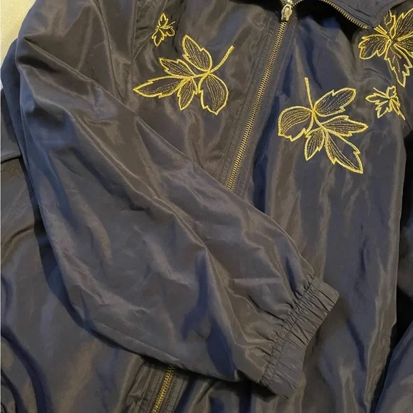 Great for spring, and fall!  Navy/Gold Jacket. Size Medium - Picture 2 of 8